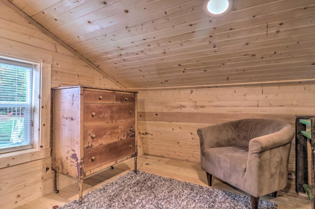 Rustic Hendersonville Farm Studio With Private Deck Zewnętrze zdjęcie